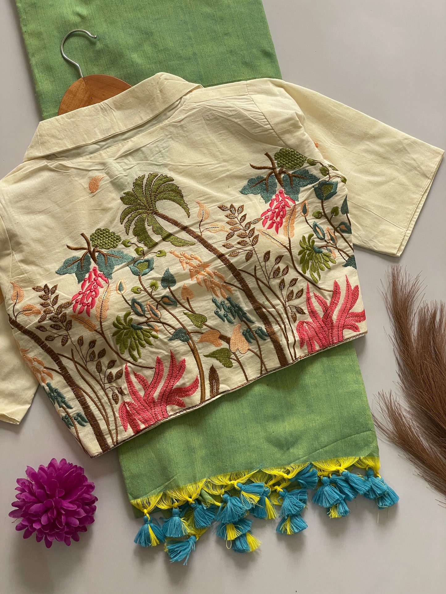 PRESENTING ORIGINAL COTTON COLLAR NECK BLOUSE WITH COTTON SAREE