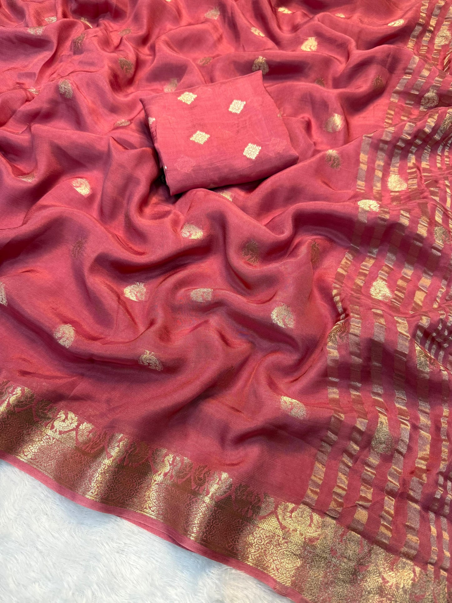 Pure soft Fabric zari  weaving Chinnon  Saree
