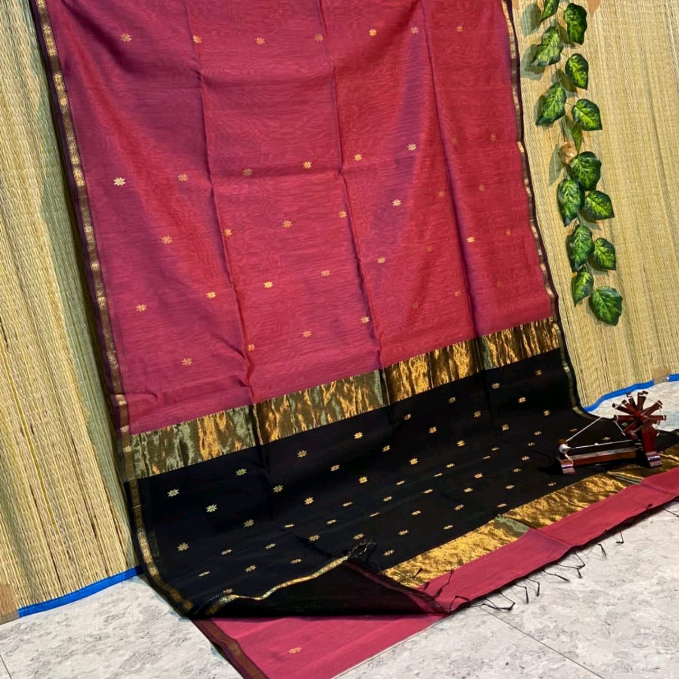 Noyanmoni maheshwari saree