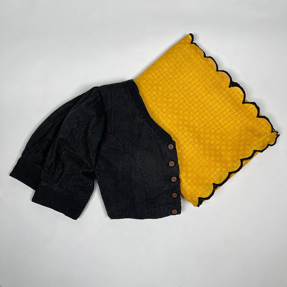 New Premium And High Quality gadhwal chex Saree