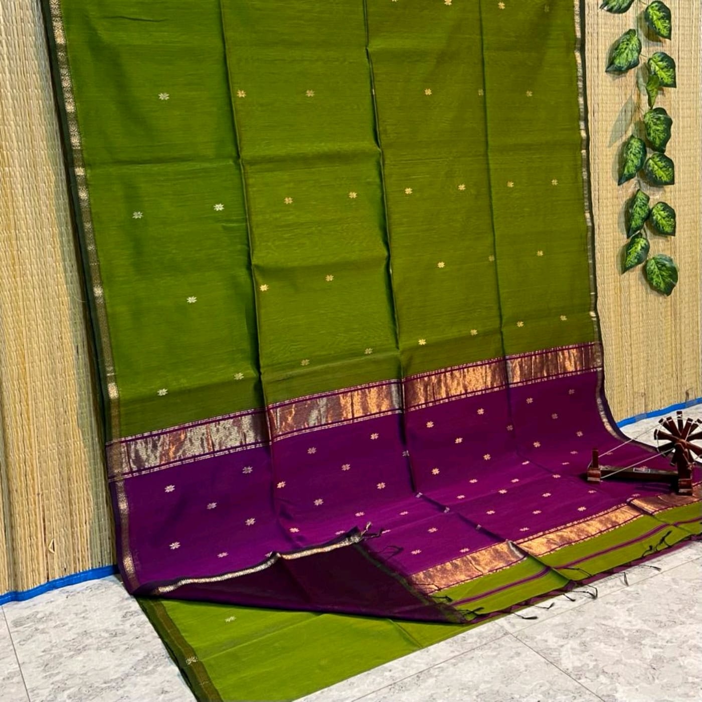 Noyanmoni maheshwari saree