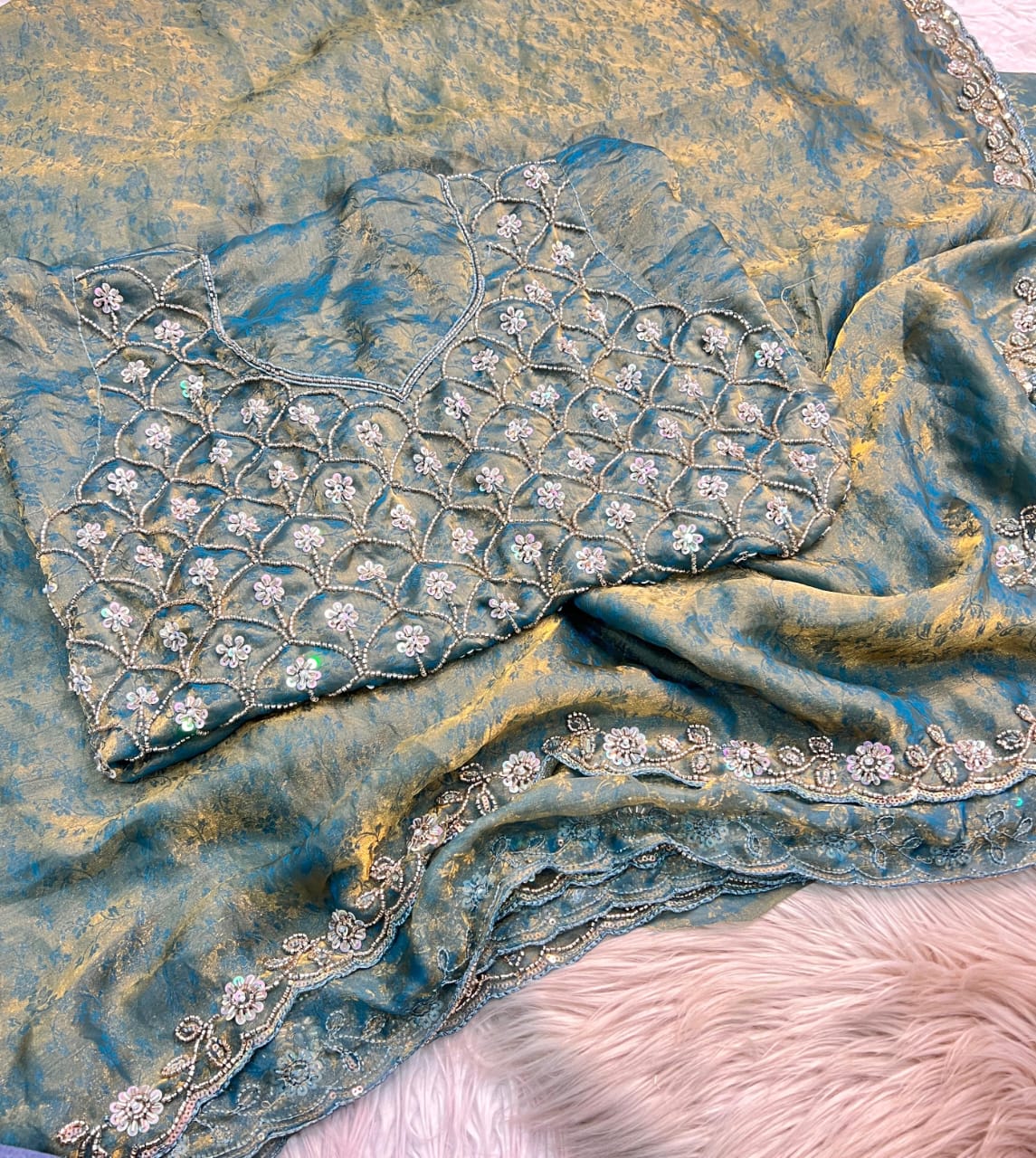 Fancy Space Silk Self Jequard Weaving Fabric Saree