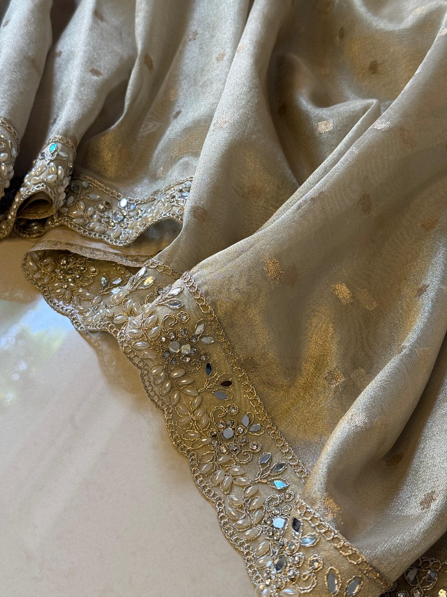 Soft Tissue all over booti weave saree
