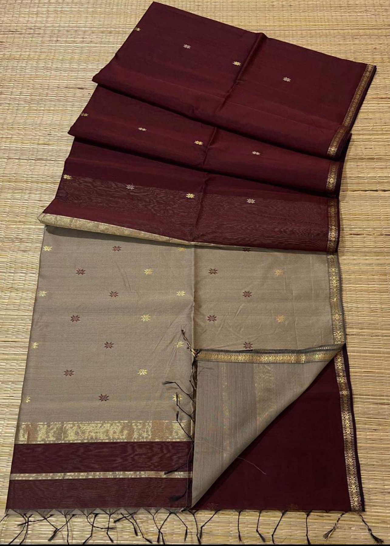 Noyanmoni maheshwari saree