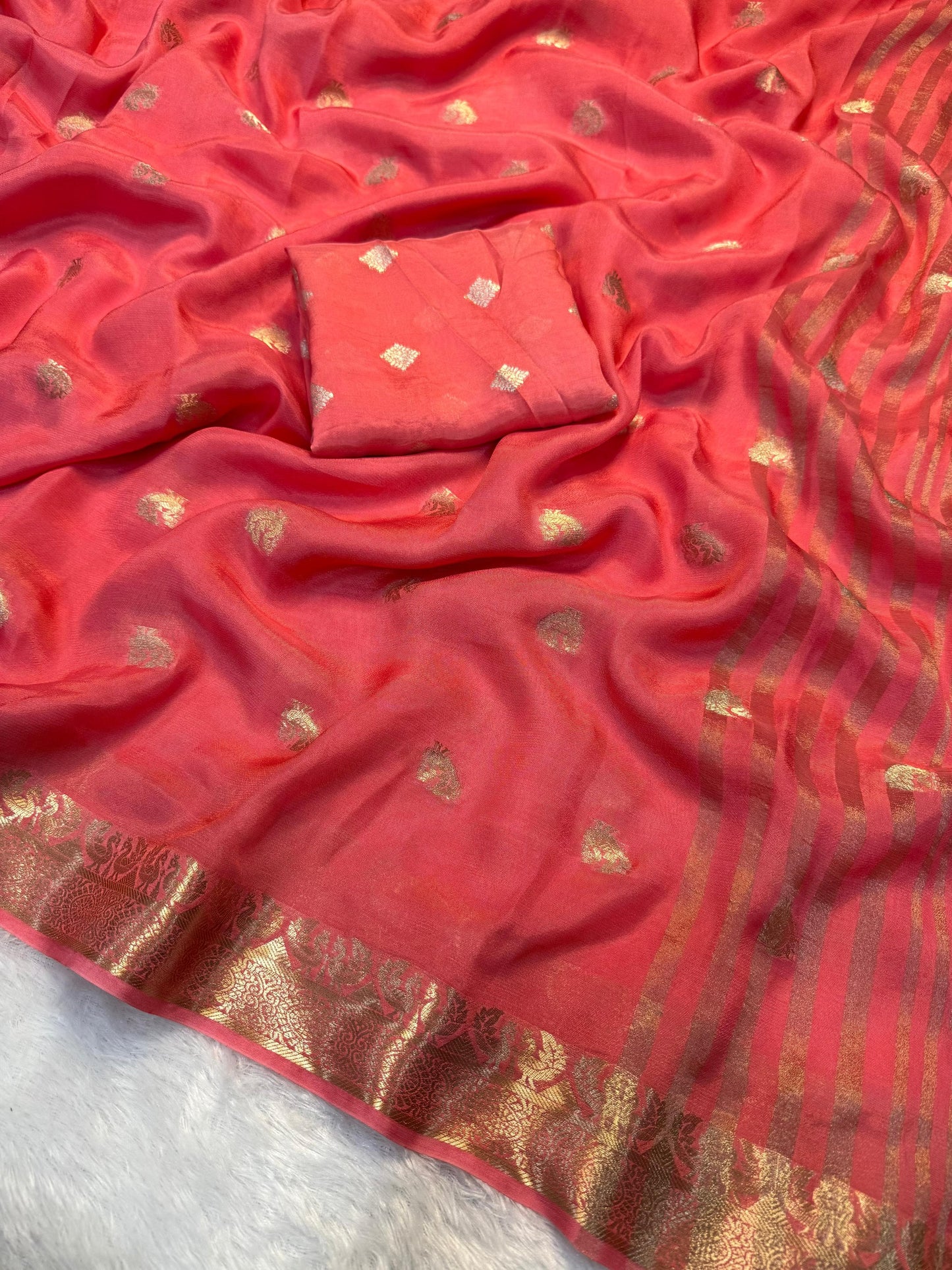 Pure soft Fabric zari  weaving Chinnon  Saree