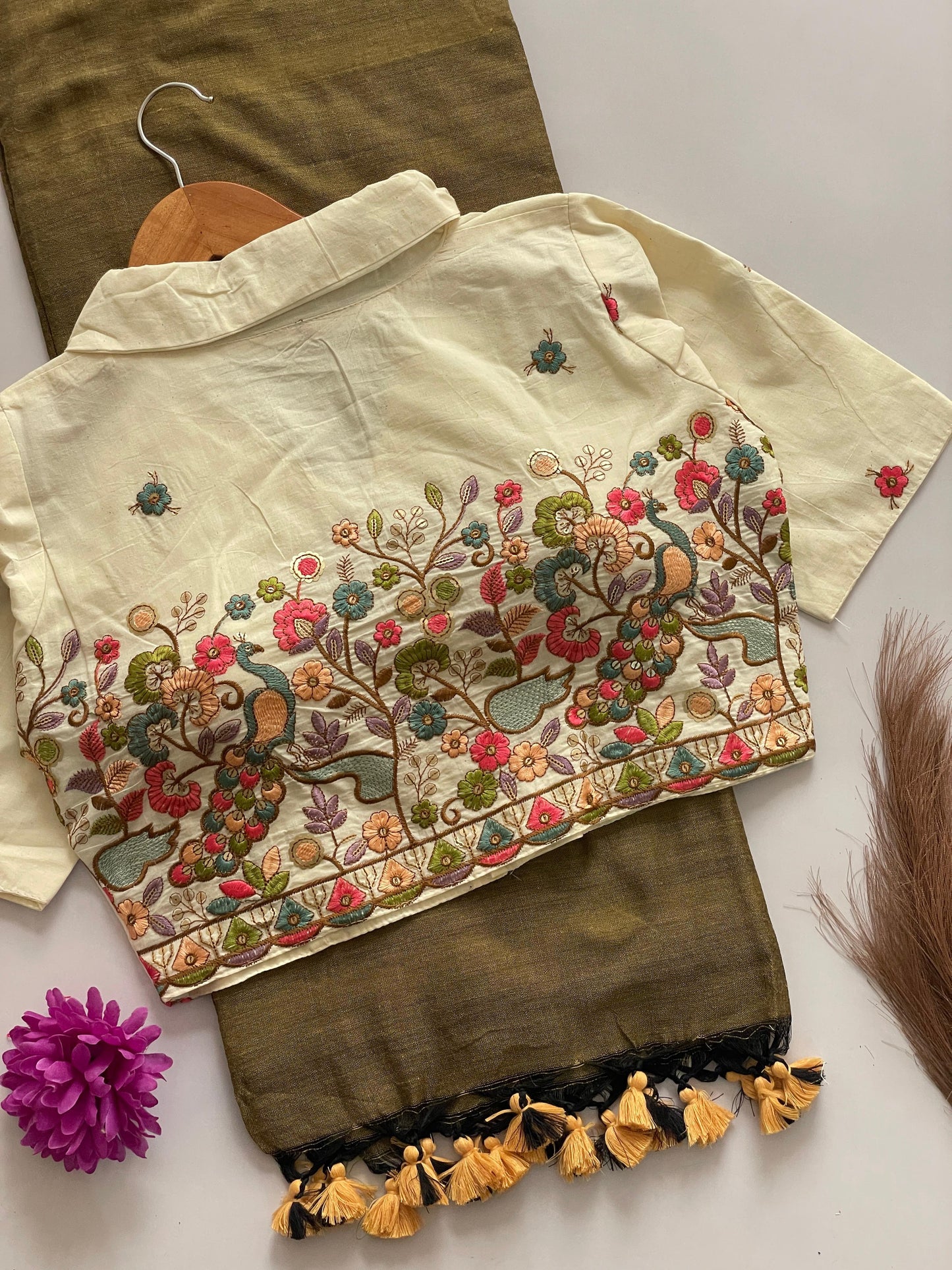 PRESENTING ORIGINAL COTTON COLLAR NECK BLOUSE WITH COTTON SAREE