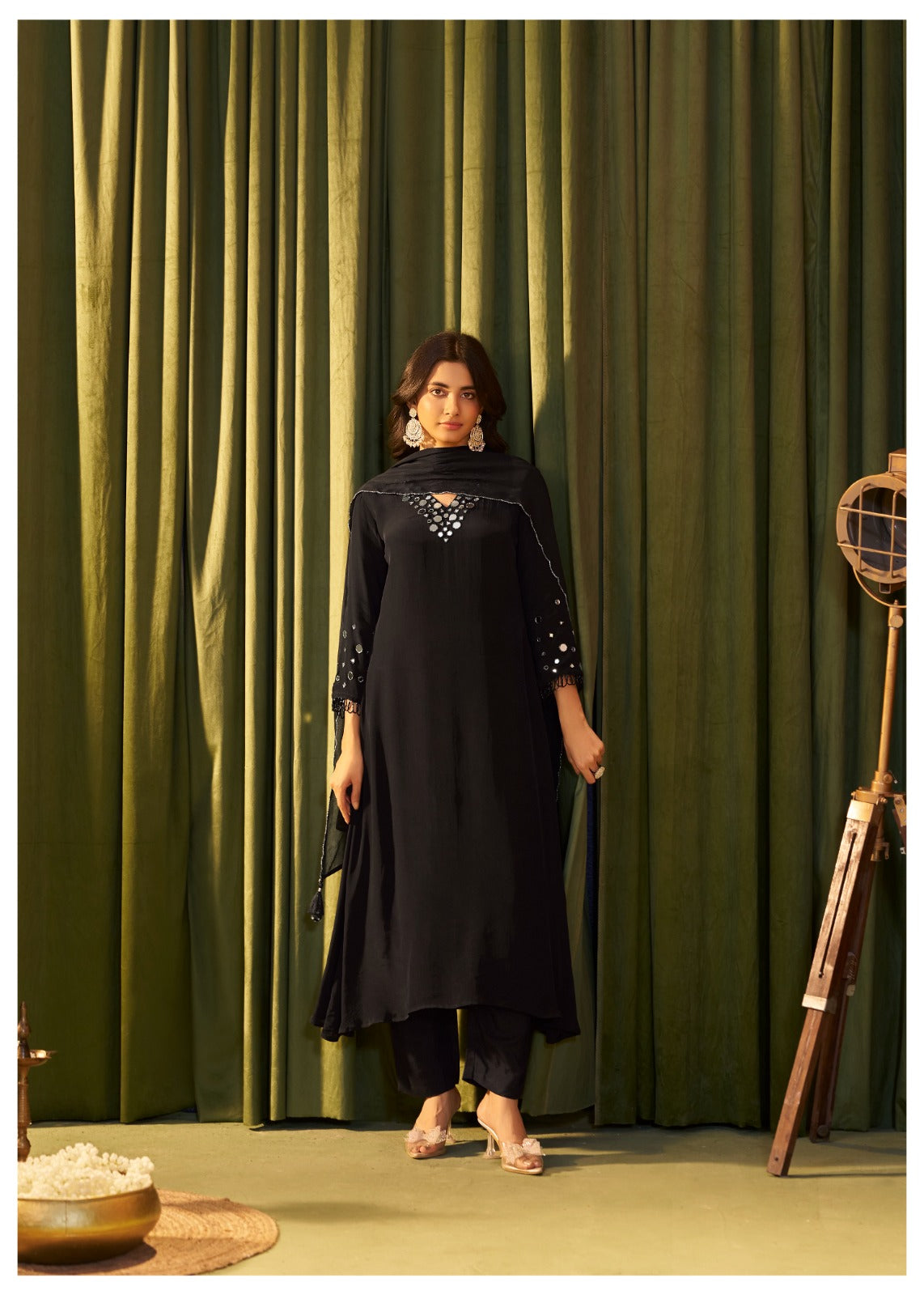 Crepe fabric suit with mirror and cut dana work salwar suit
