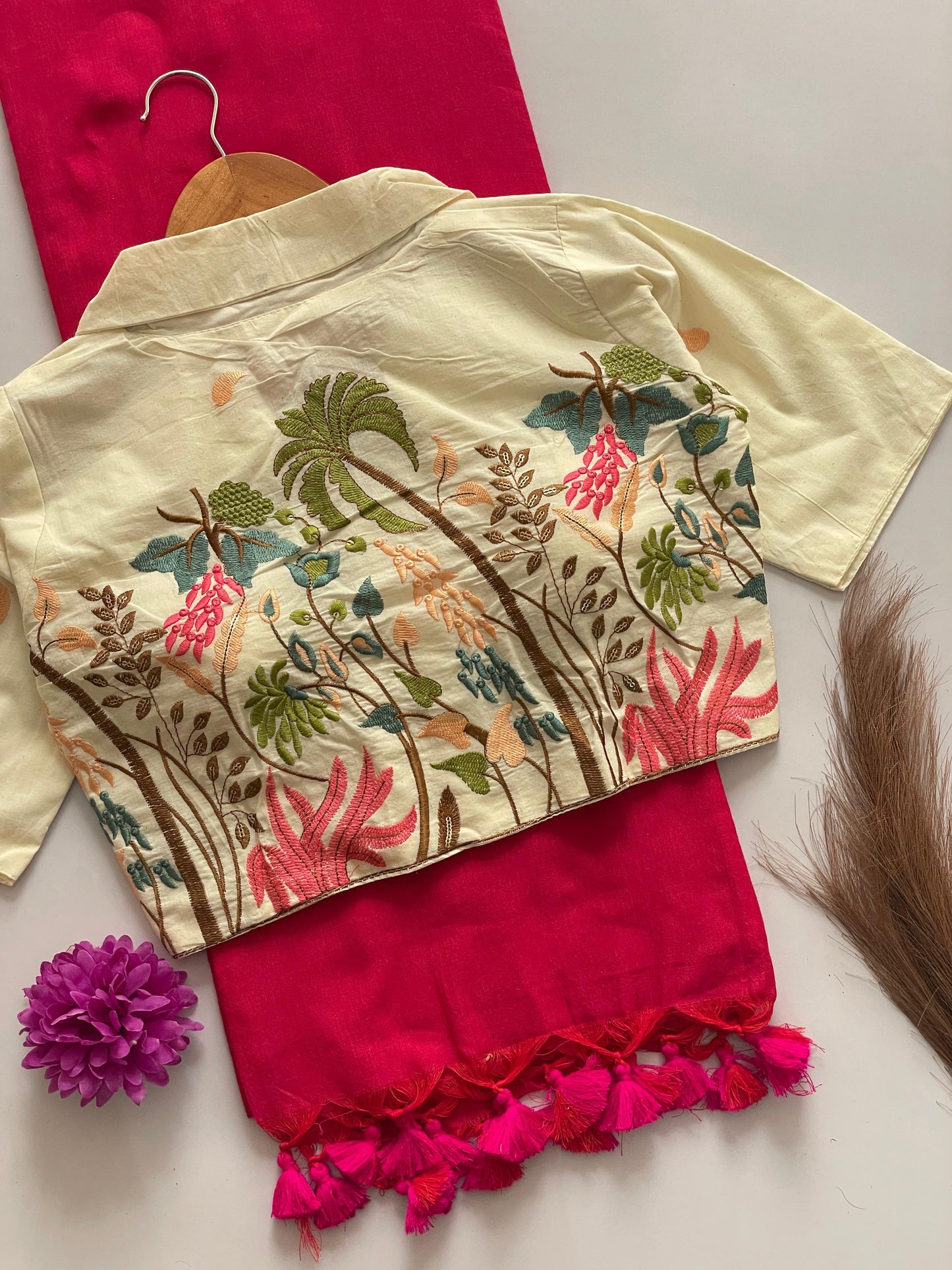 PRESENTING ORIGINAL COTTON COLLAR NECK BLOUSE WITH COTTON SAREE