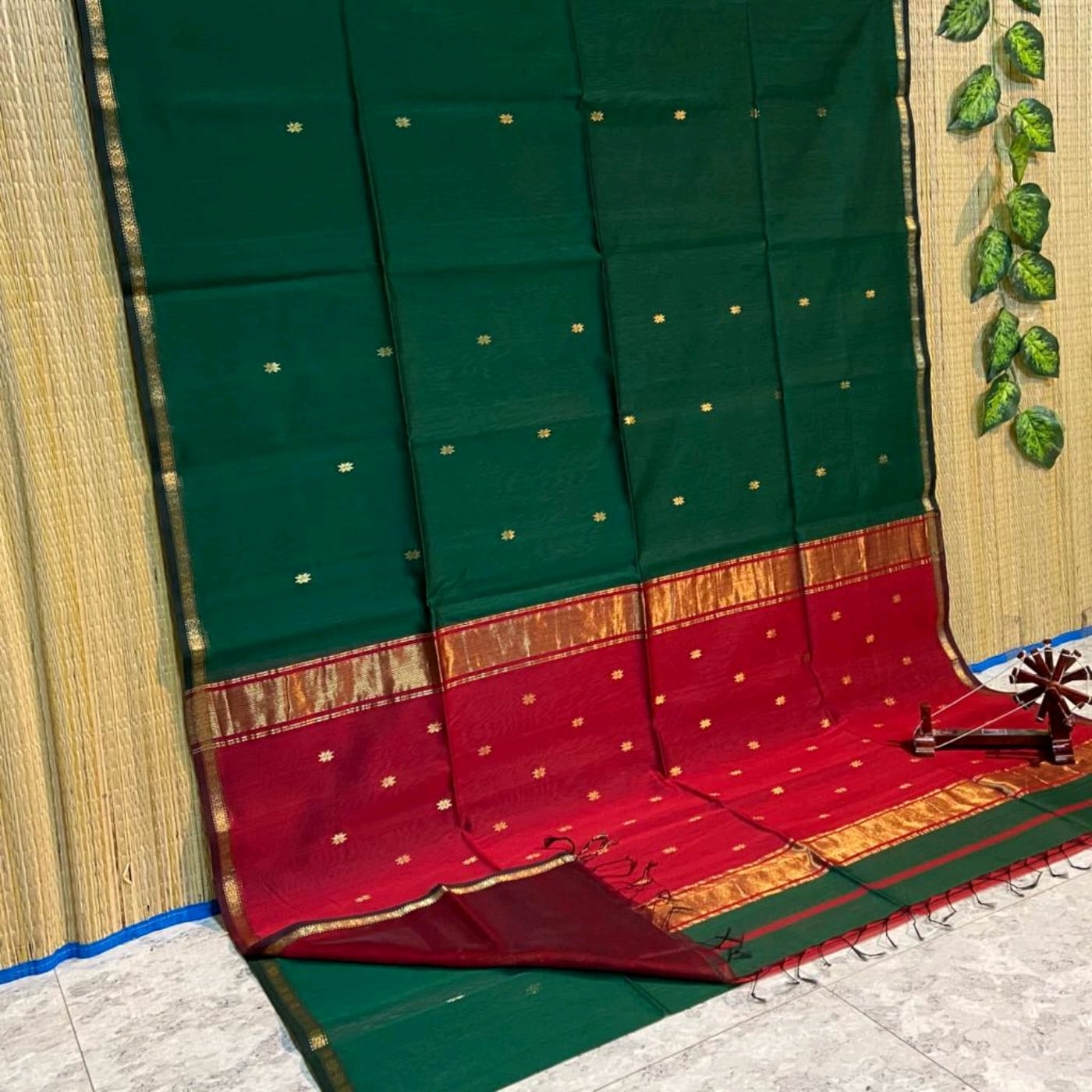 Noyanmoni maheshwari saree
