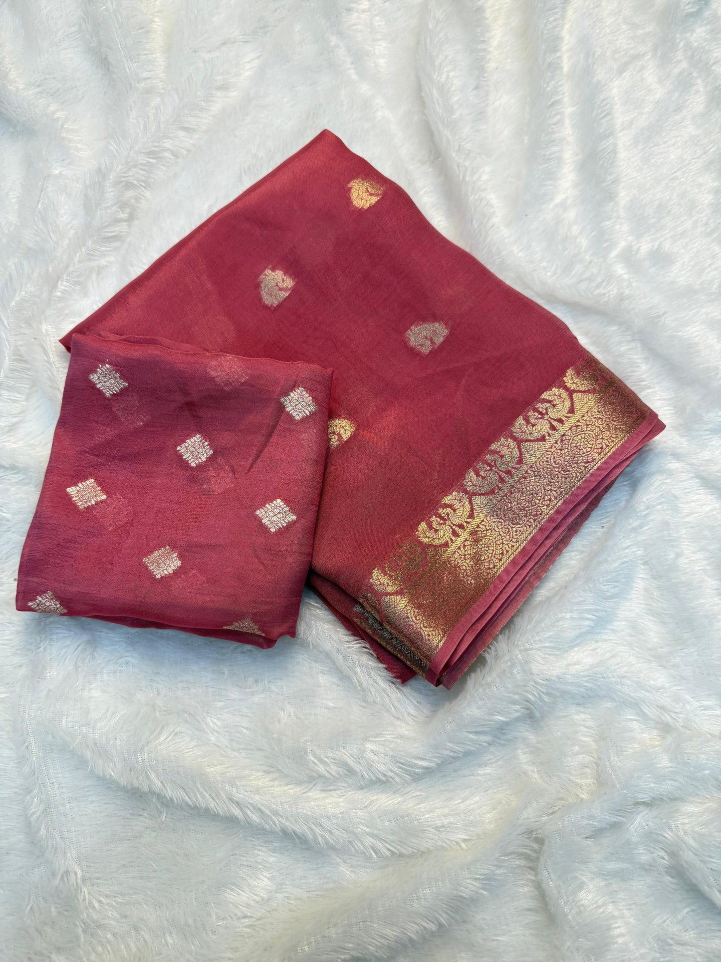 Pure soft Fabric zari  weaving Chinnon  Saree