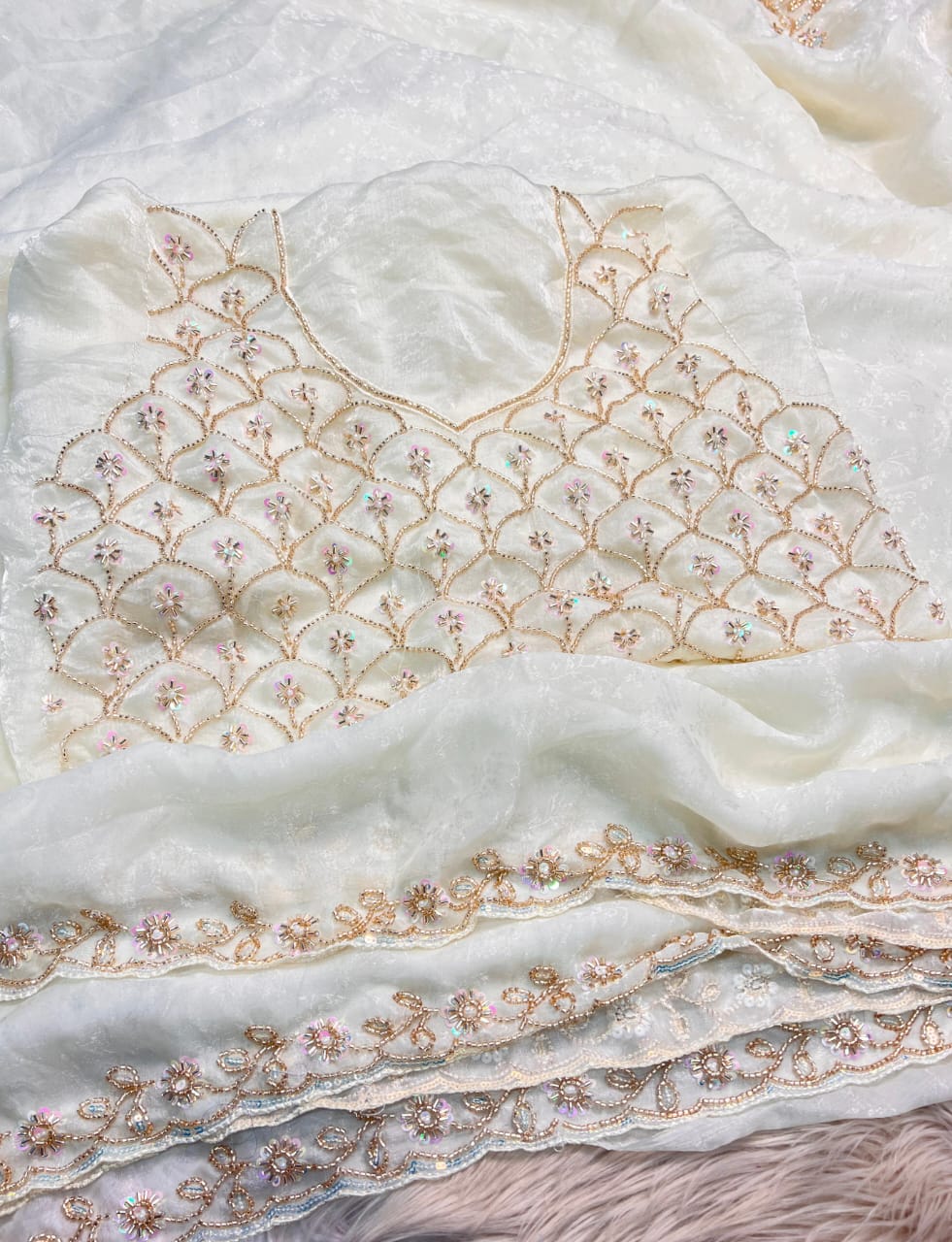 Fancy Space Silk Self Jequard Weaving Fabric Saree
