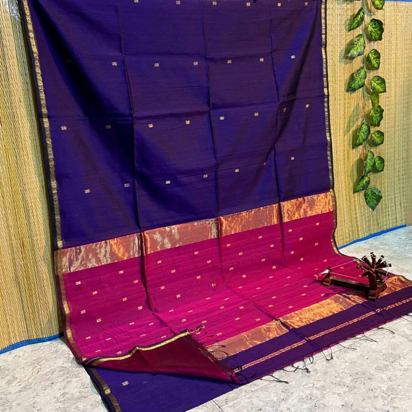 Noyanmoni maheshwari saree