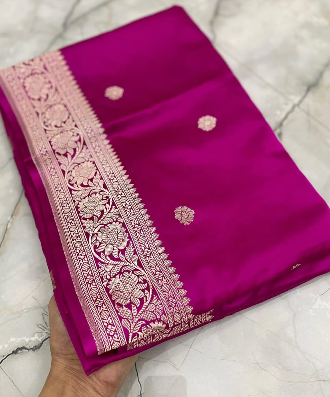 Soft Tissue all over booti weave saree