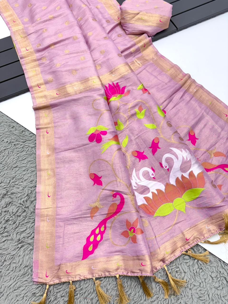 Festive splendor! Our Organza Tissue silk weaving Paithani saree