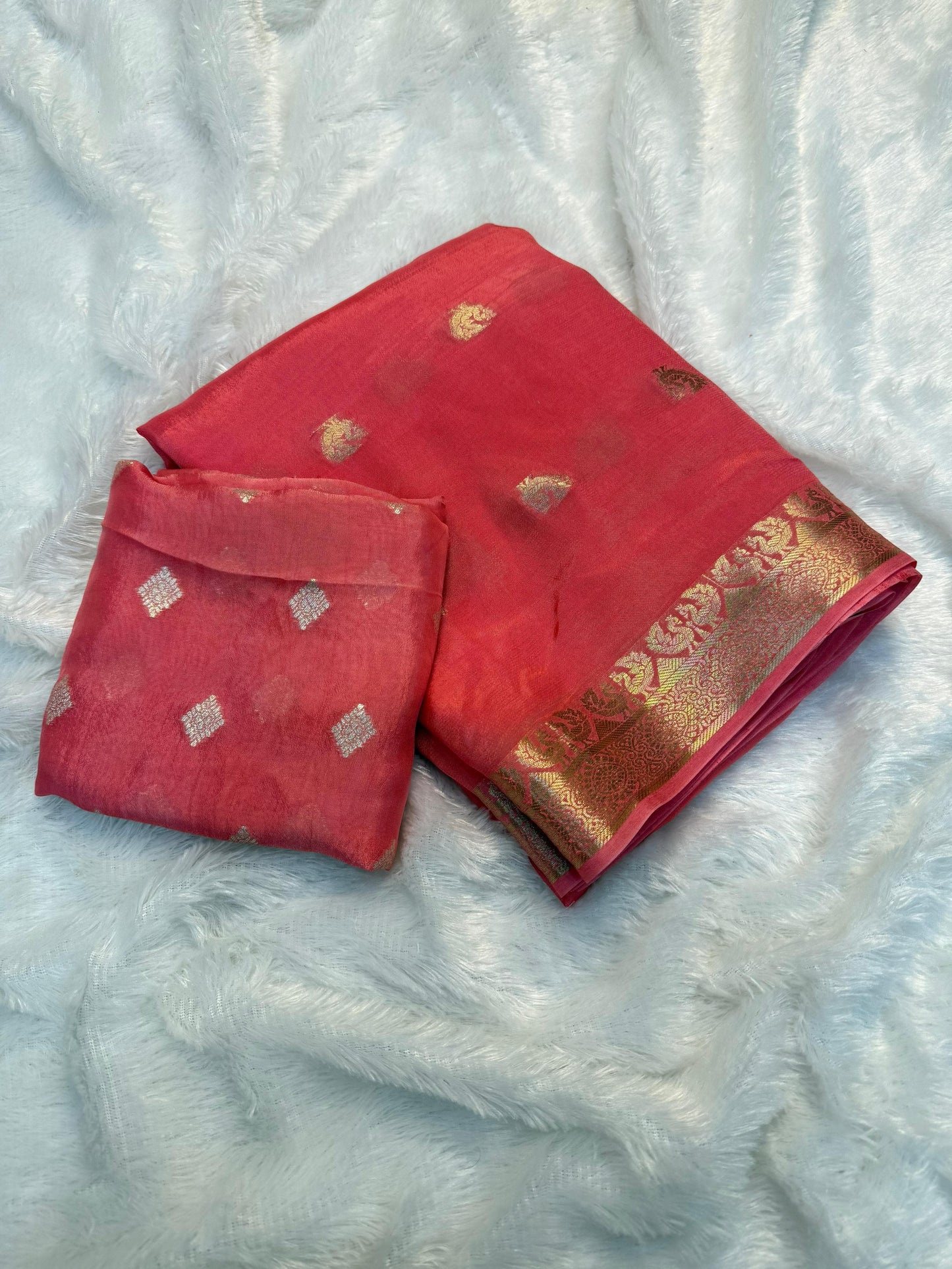 Pure soft Fabric zari  weaving Chinnon  Saree