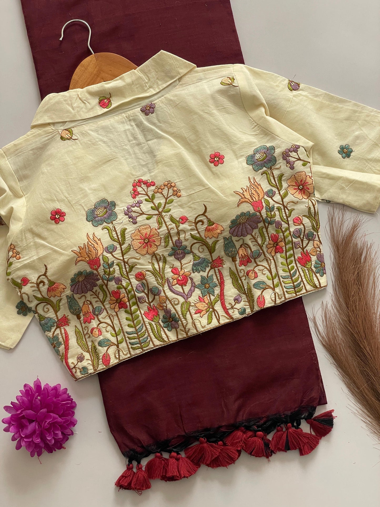 PRESENTING ORIGINAL COTTON COLLAR NECK BLOUSE WITH COTTON SAREE