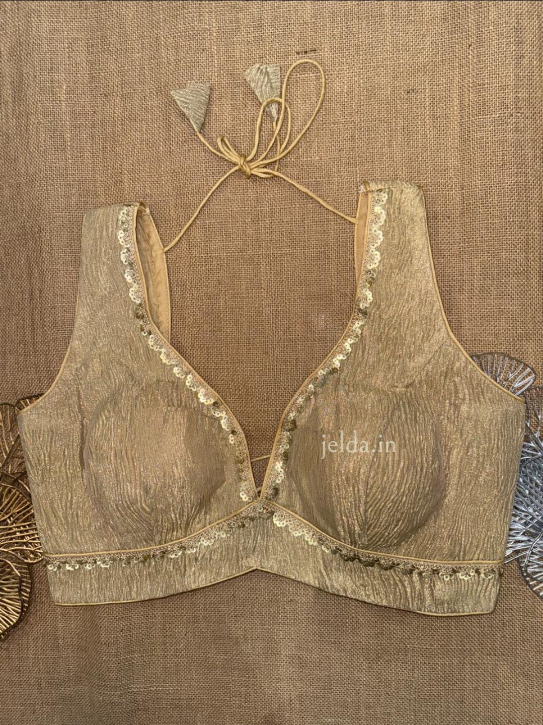 Premium Plain Sleeveless sweet heart neck with lace work Blouses – Silk Fabric