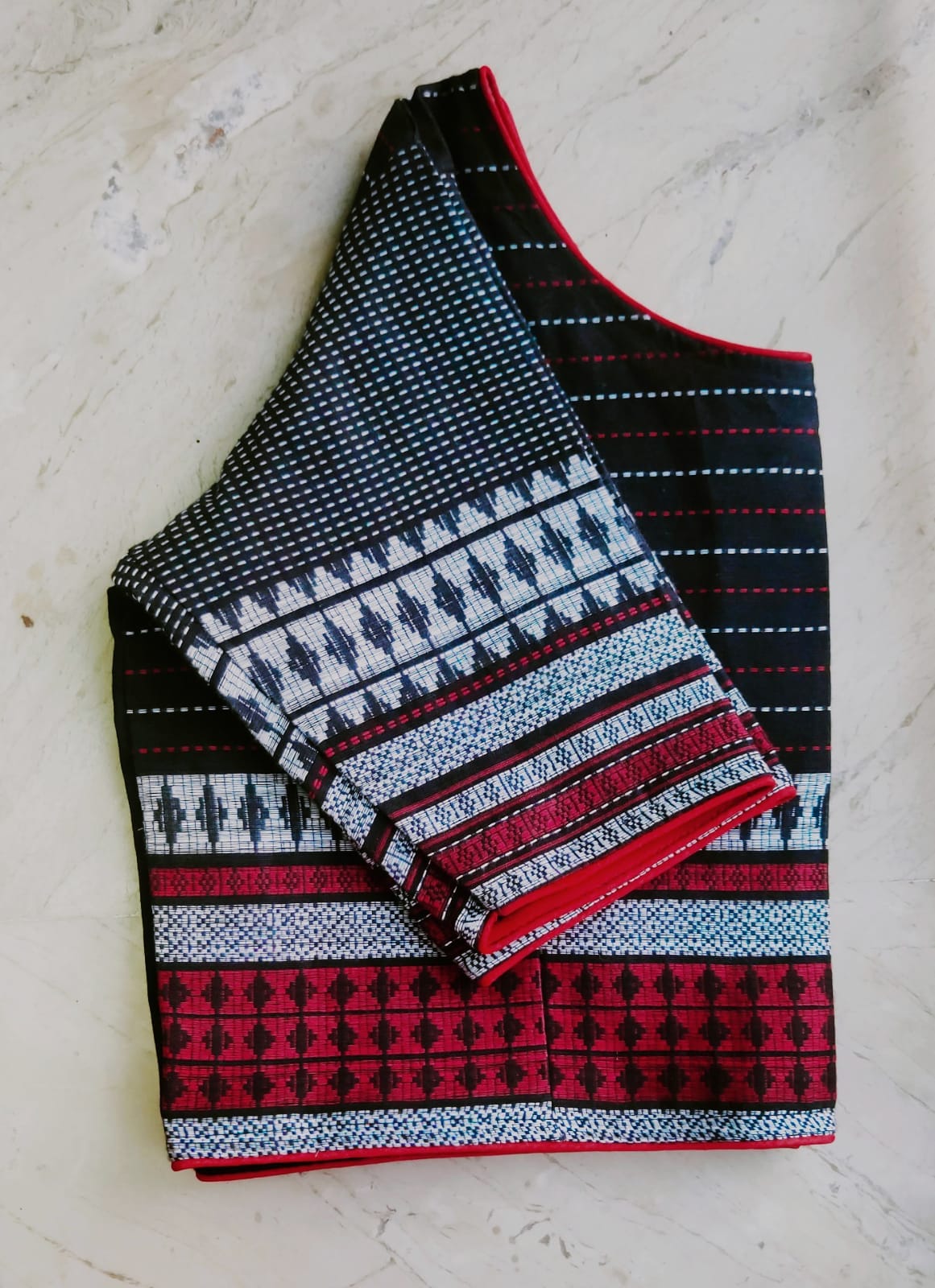 Exclusive Beghumpuri Boutique Touch ready made blouse