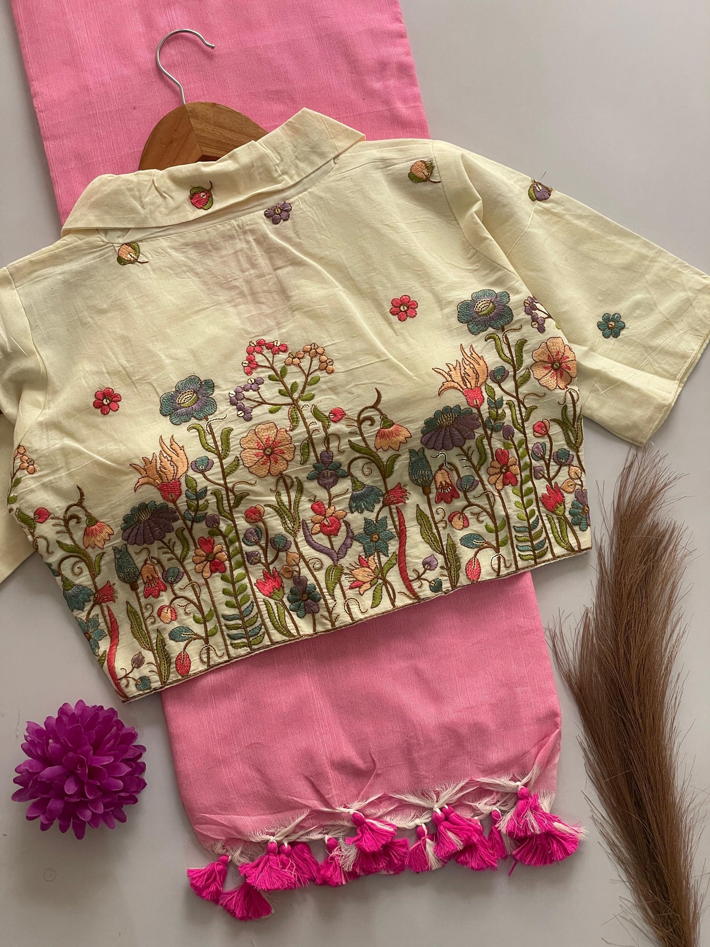 PRESENTING ORIGINAL COTTON COLLAR NECK BLOUSE WITH COTTON SAREE