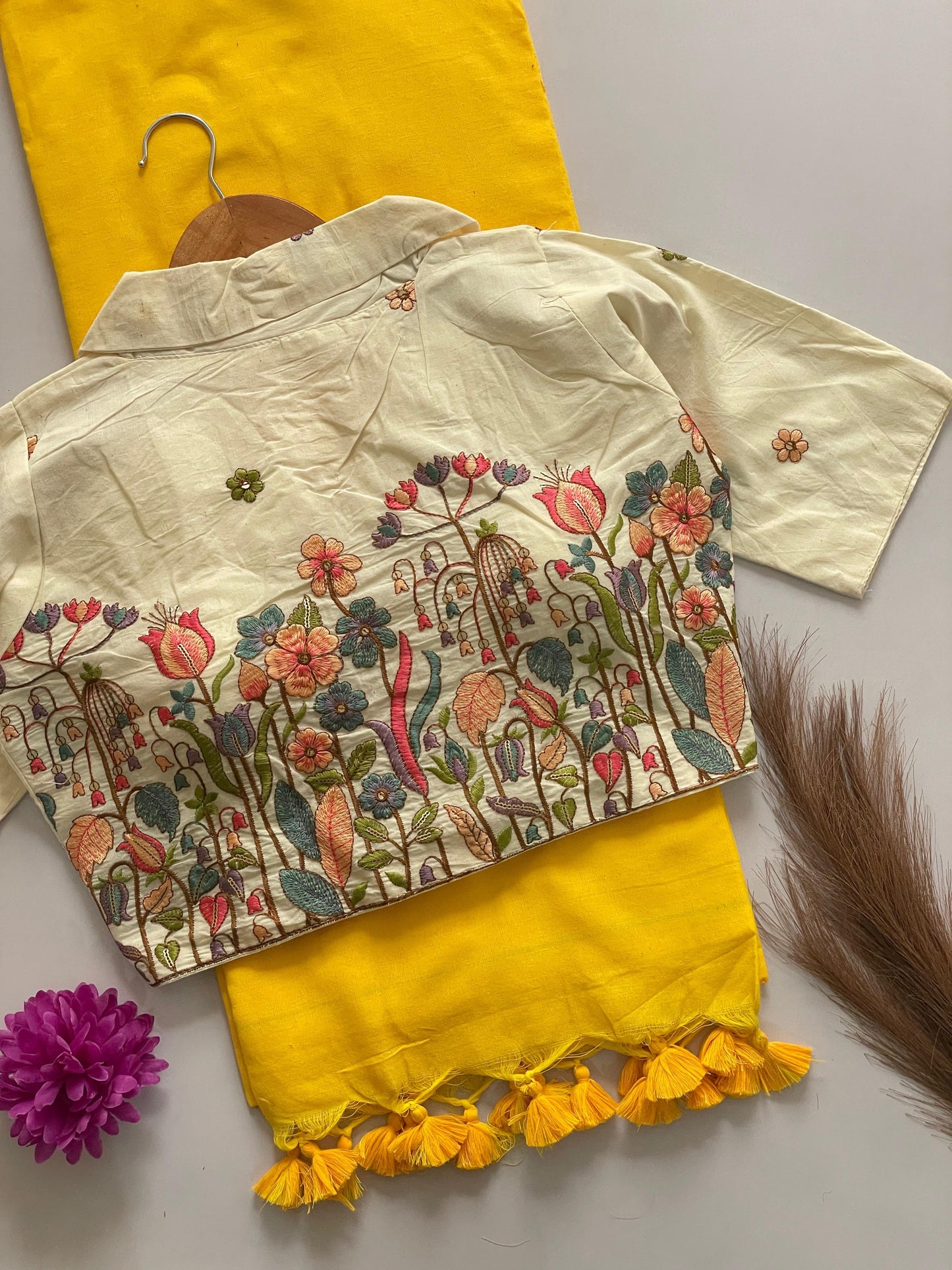 PRESENTING ORIGINAL COTTON COLLAR NECK BLOUSE WITH COTTON SAREE