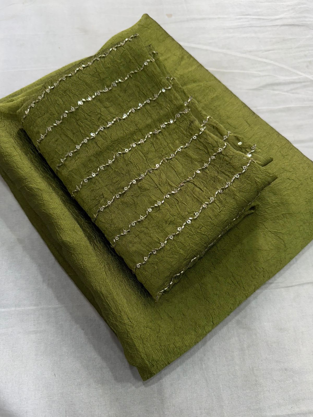 Rangoli Crush Saree With Sequins Bits Blouse