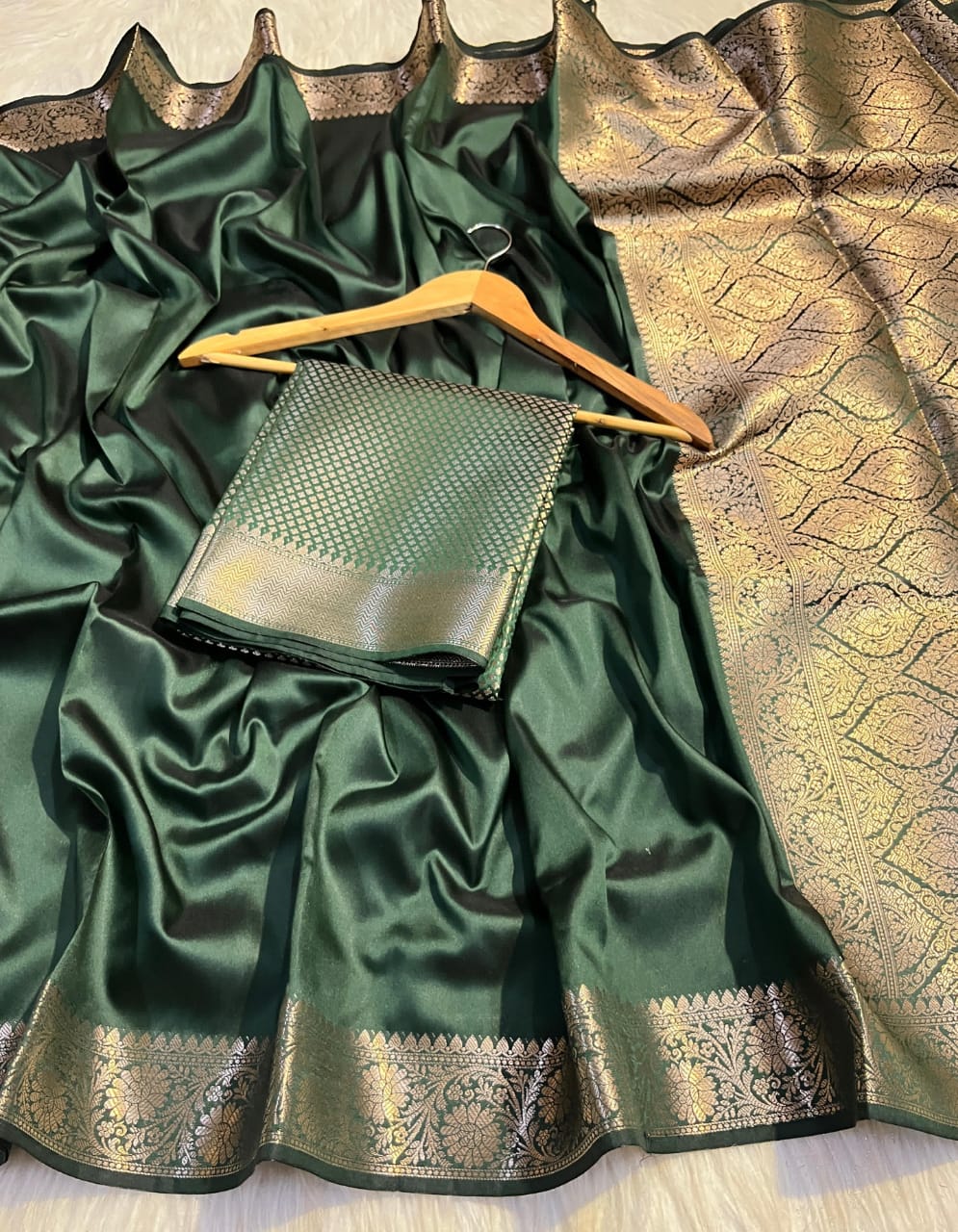 Banarasi Semi katan Soft Saree