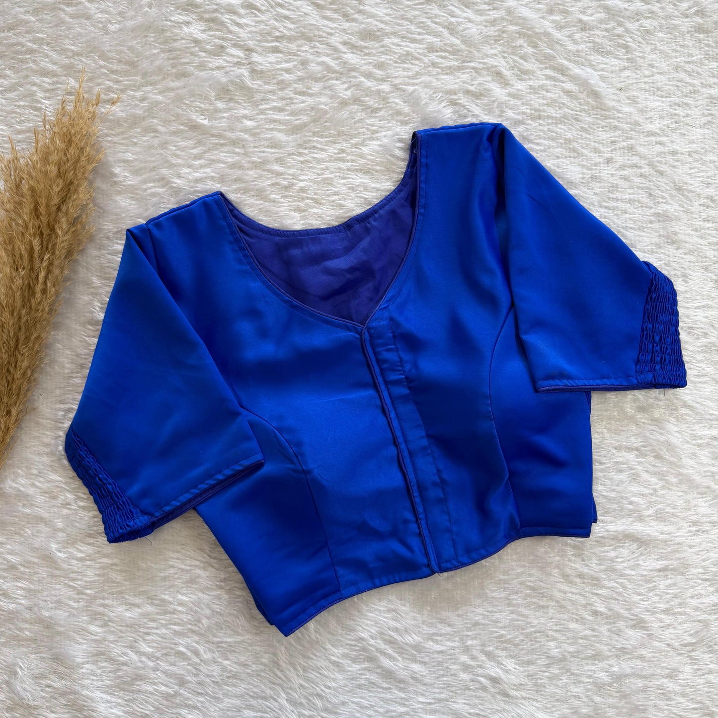 Soft silk fabric with elastic attach for better fitting ready made blouse