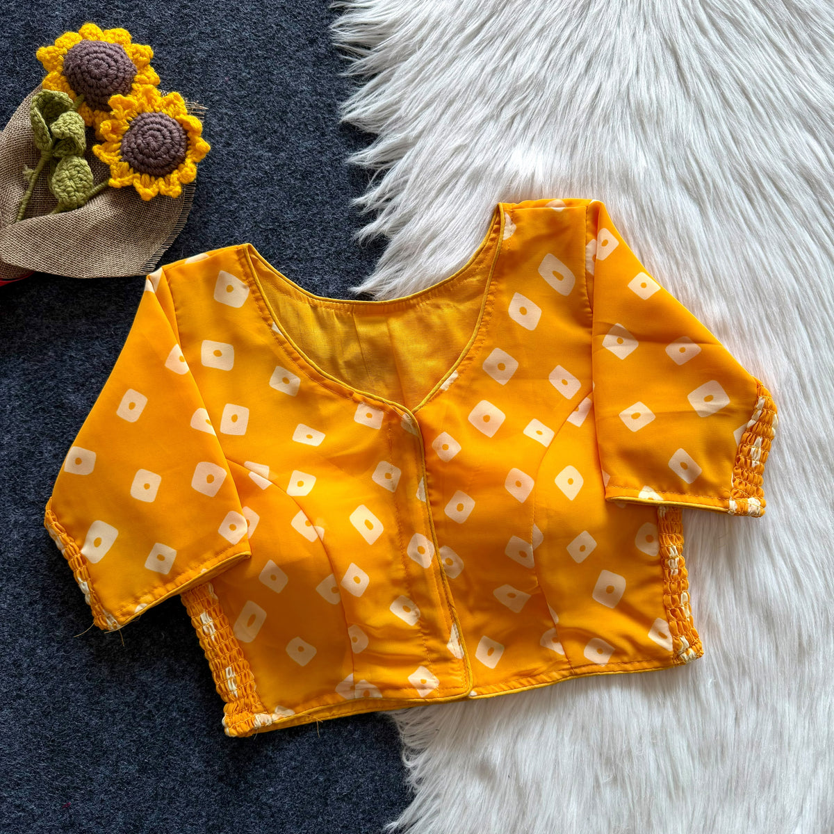 Beautiful bhandani print with side elastic ready made blouse