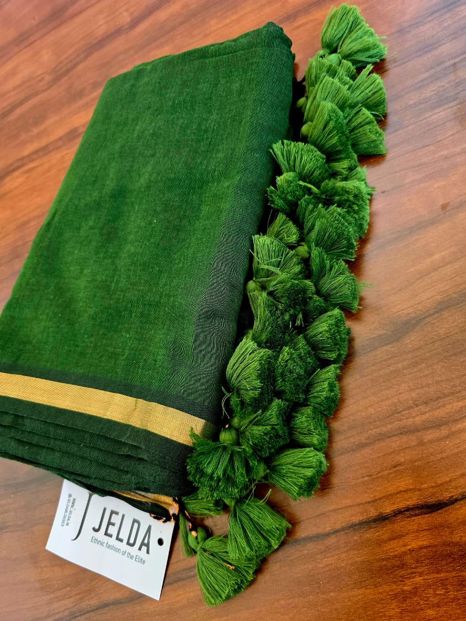 Handloom Pure Mul Cotton Series: Classic Solids & Zari Borders