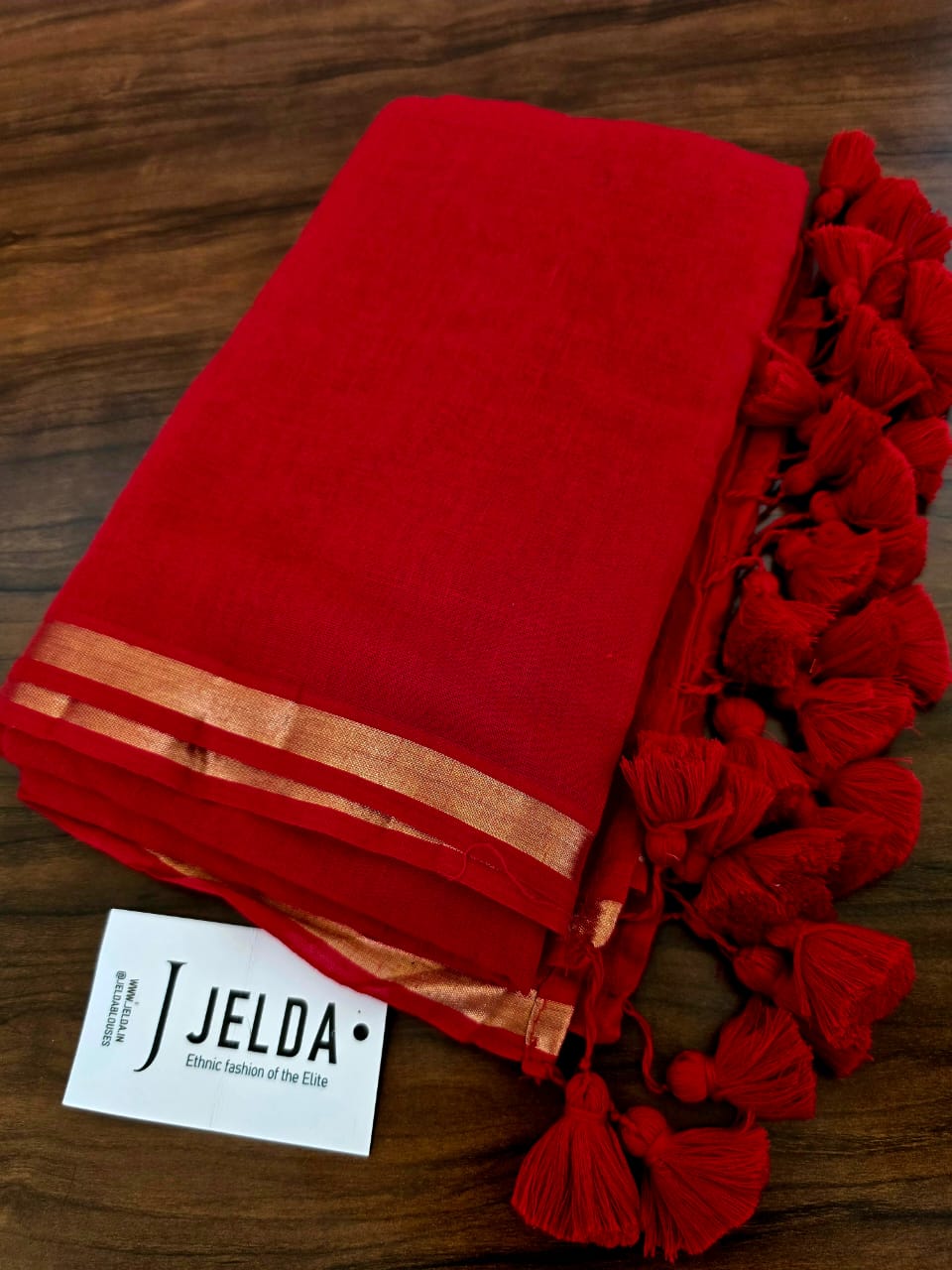 Handloom Pure Mul Cotton Series: Classic Solids & Zari Borders