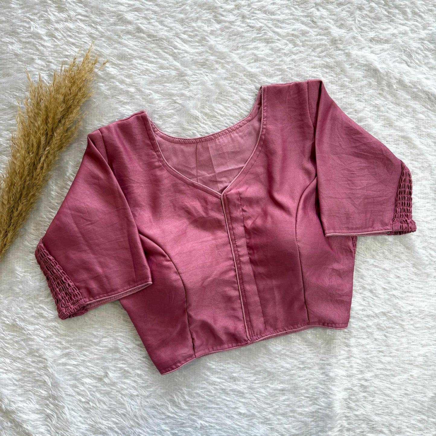 Soft silk fabric with elastic attach for better fitting ready made blouse