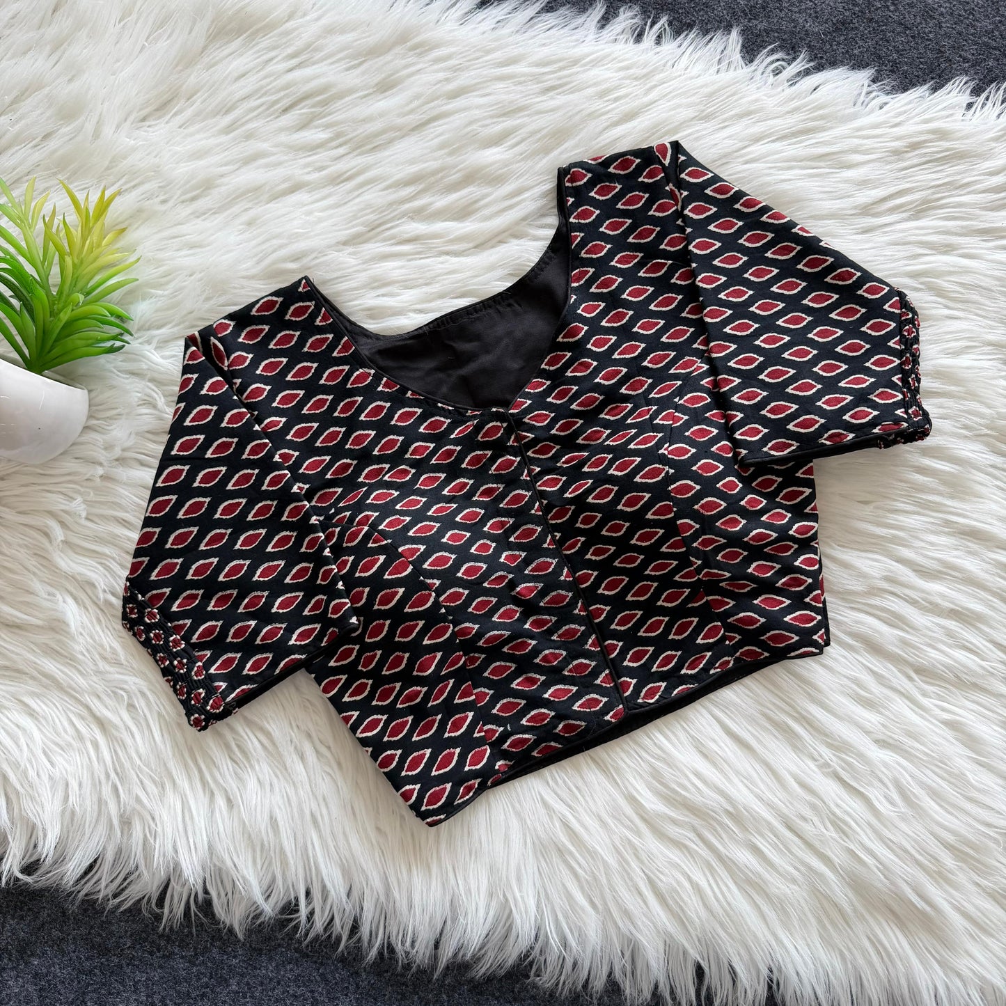 Beautiful hand block print with side elastic ready made blouse