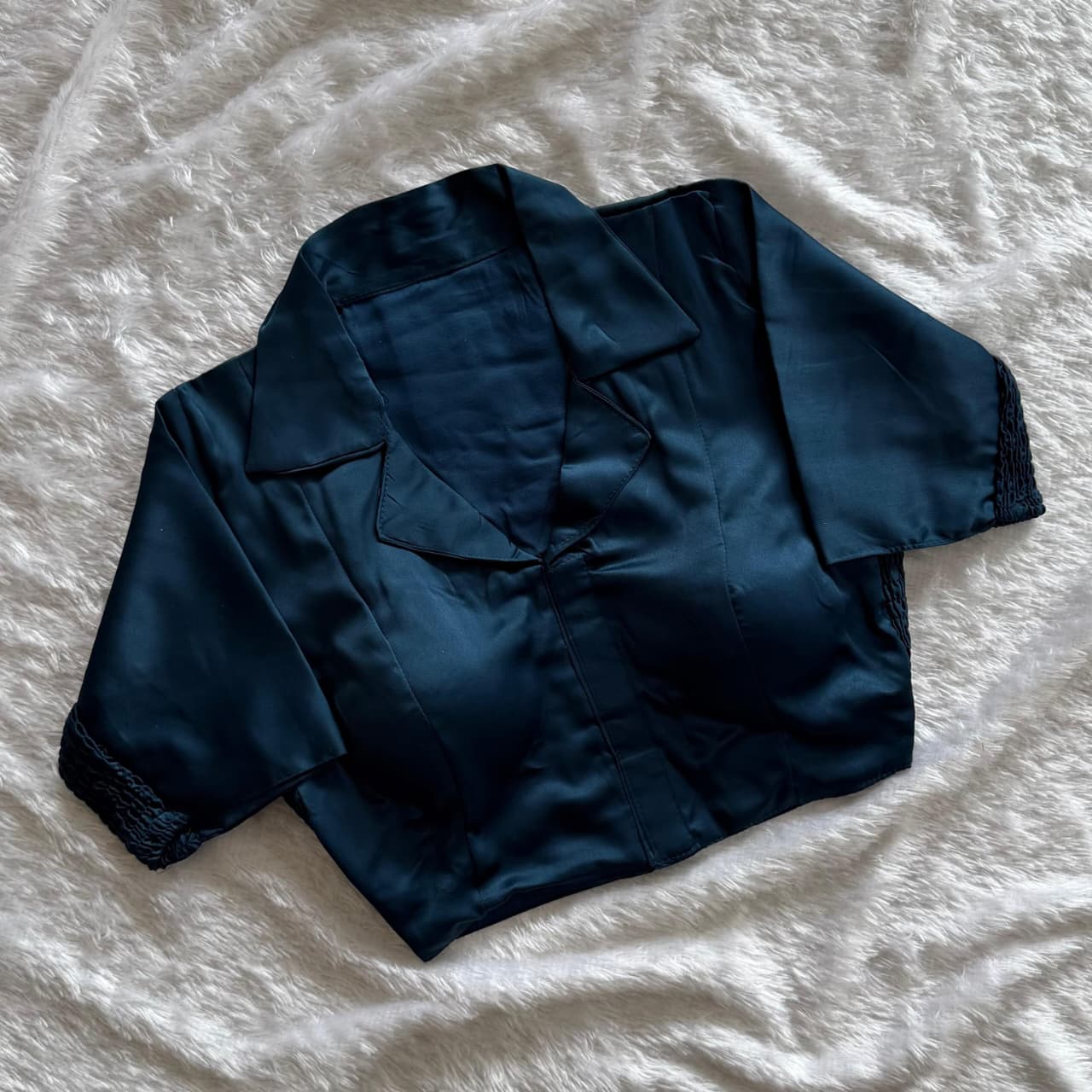 Soft silk fabric with elastic attach for better fitting ready made blouse