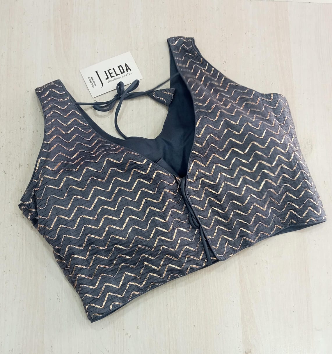 Zari work v neck ready made blouse