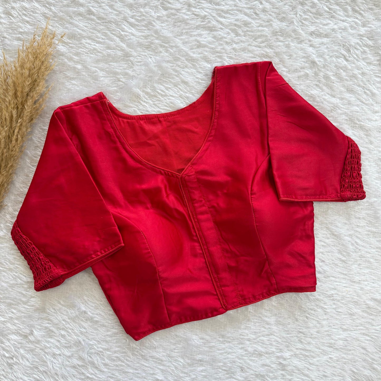 Soft silk fabric with elastic attach for better fitting ready made blouse