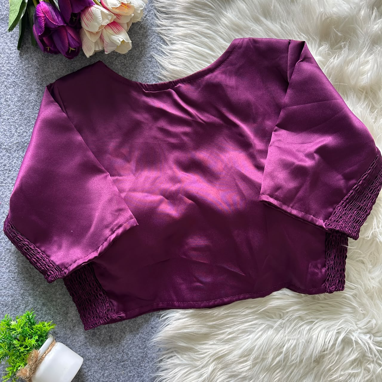 Soft silk fabric with elastic attach for better fitting ready made blouse