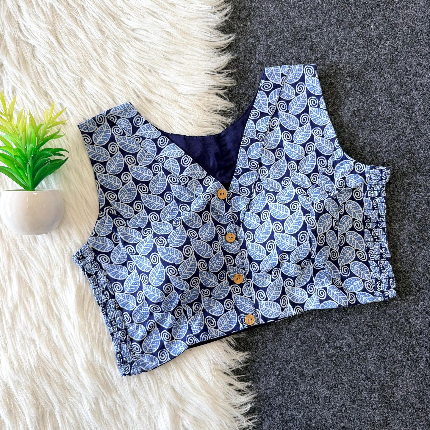Beautiful hand block print with side elastic ready made blouse