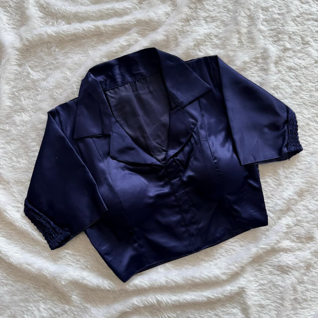 Soft silk fabric with elastic attach for better fitting ready made blouse