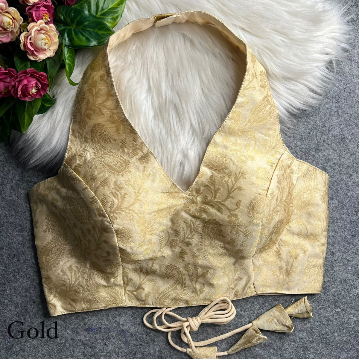 Heavy zari banarasi ready made blouse