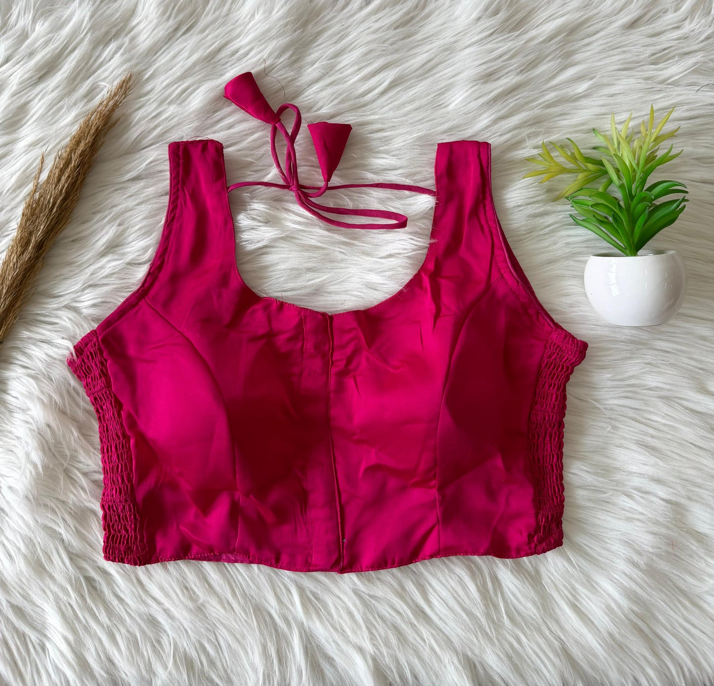 Soft silk fabric with elastic attach for better fitting ready made blouse