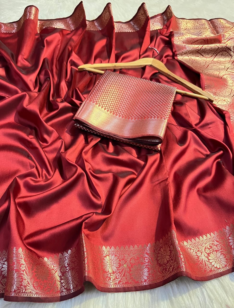 Banarasi Semi katan Soft Saree