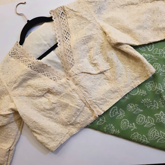 Premium Cotton Mulmul Saree with designer blouse combo