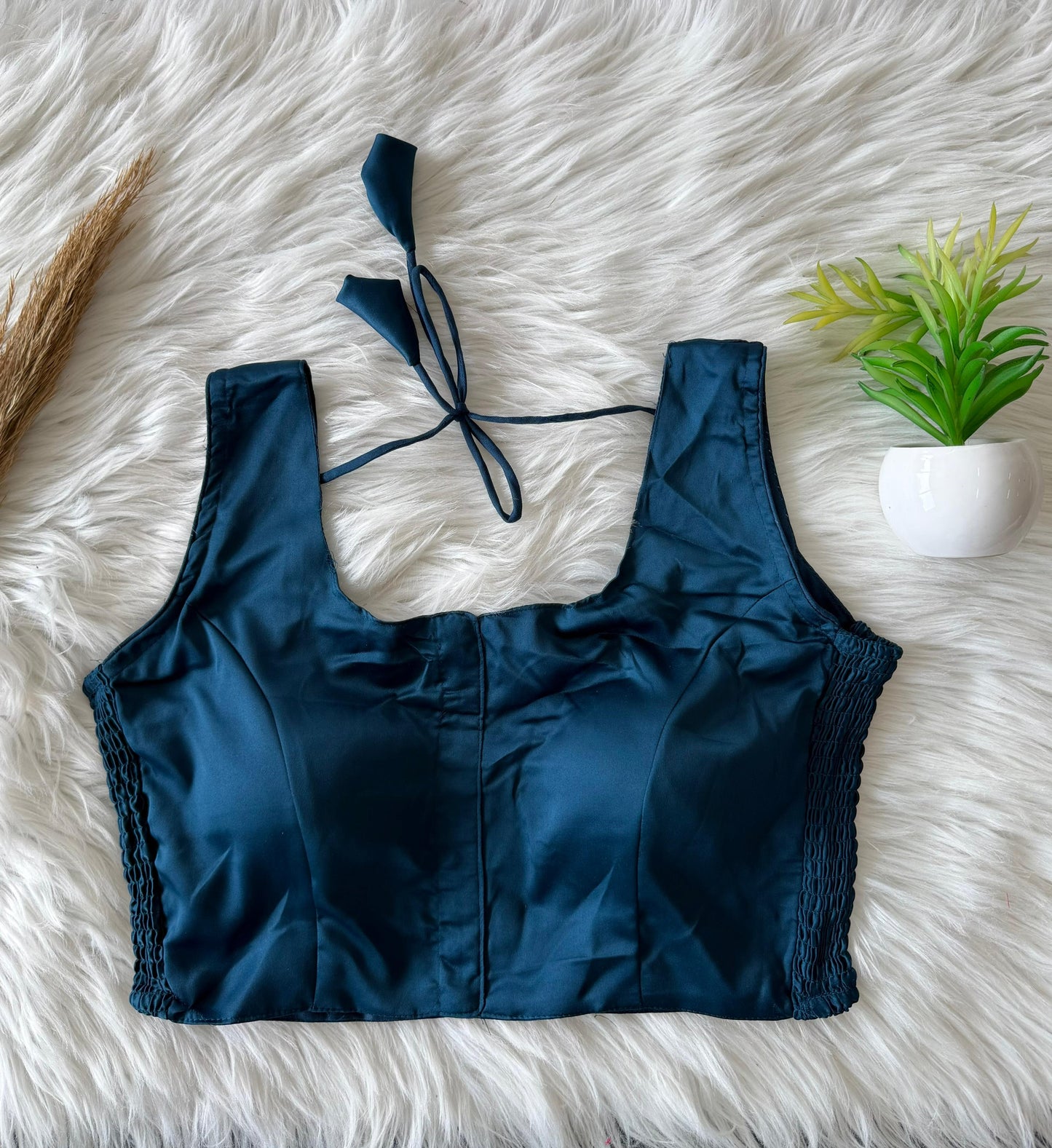 Soft silk fabric with elastic attach for better fitting ready made blouse