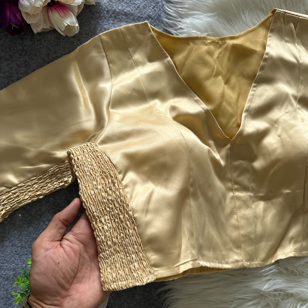 Soft silk fabric with elastic attach for better fitting ready made blouse