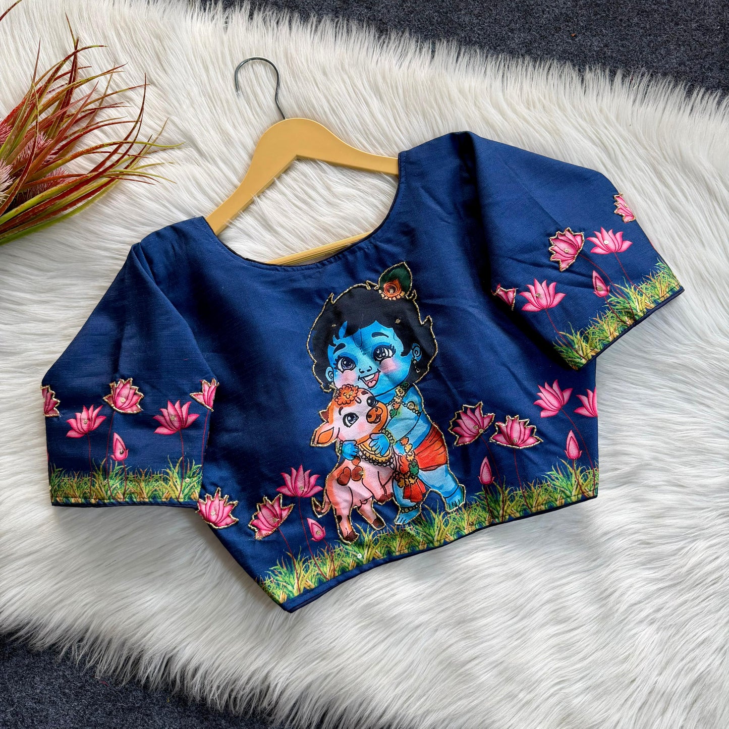 Semi pure silk fabric with Decent print all over ready made blouse