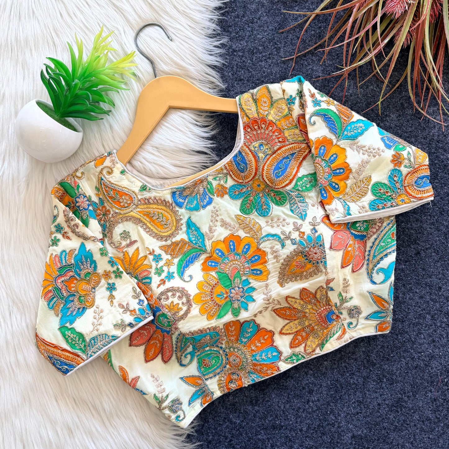 Beautiful flower print all over ready made blouse