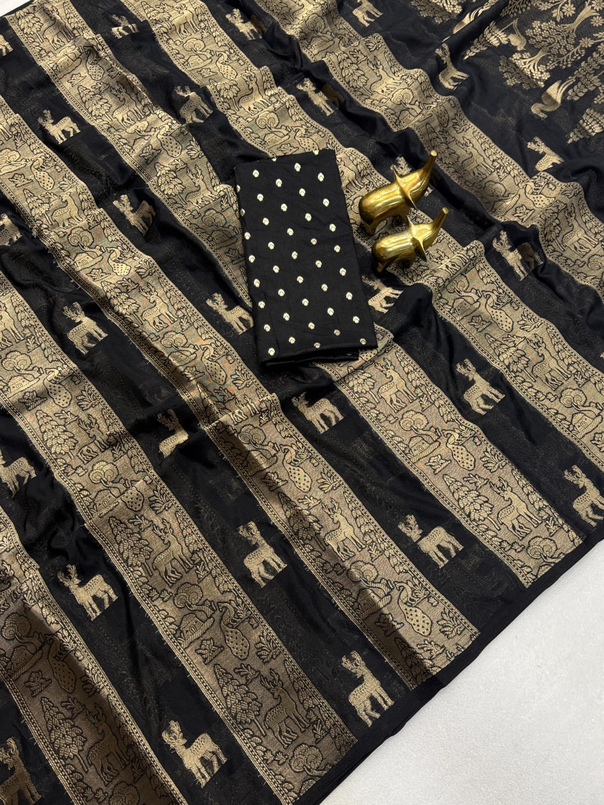 Pure moonga viscose soft silk saree