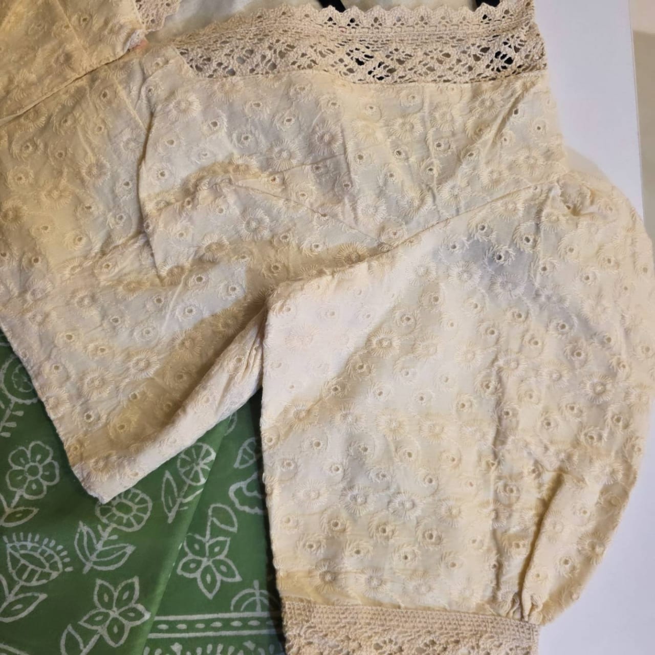 Premium Cotton Mulmul Saree with designer blouse combo
