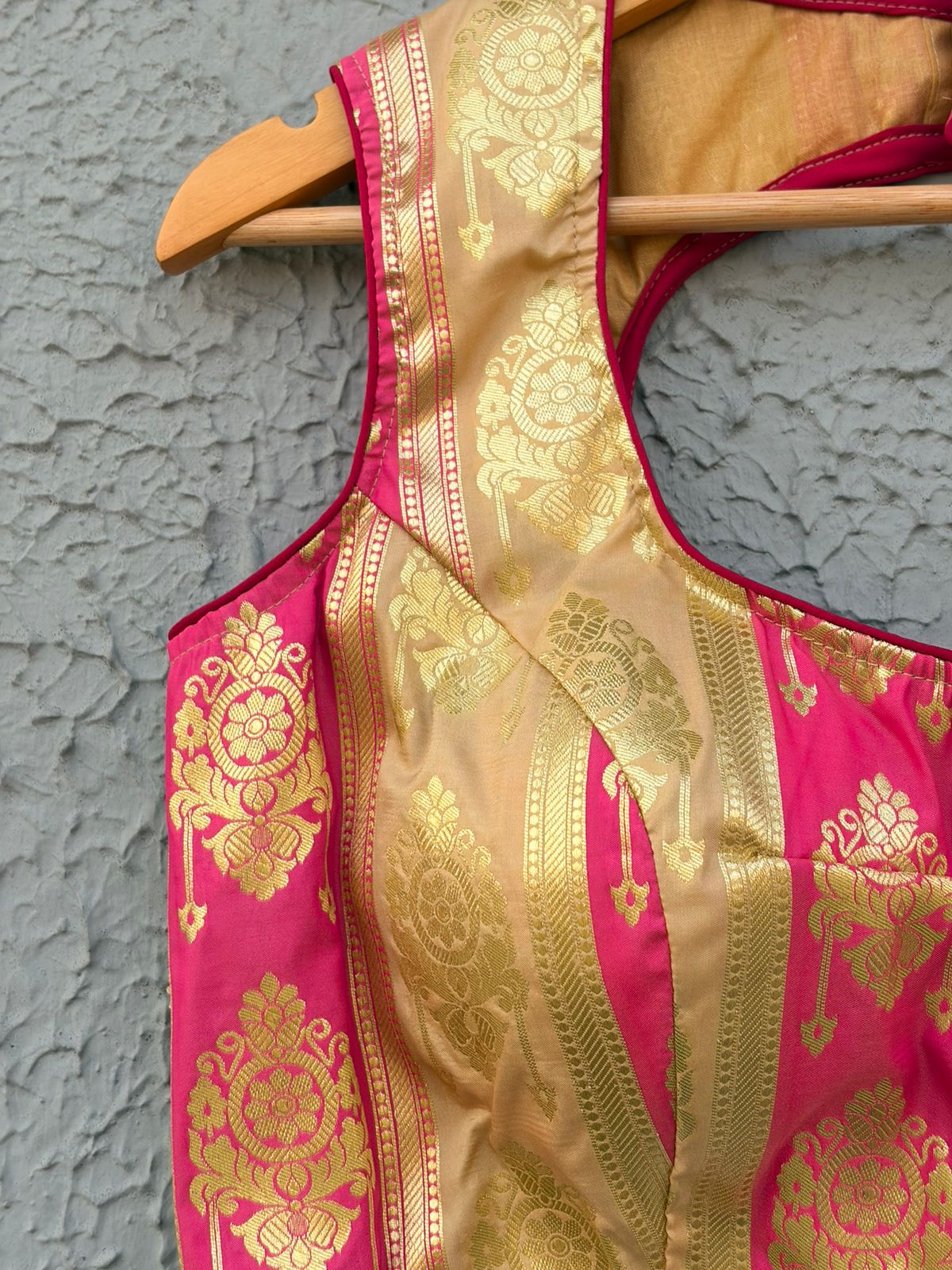 High quality Brocade sleeveless designer blouse