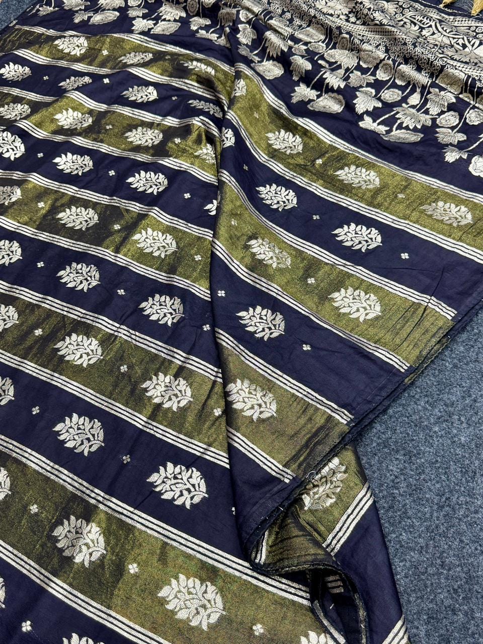 Pure Soft Russian Silk Saree